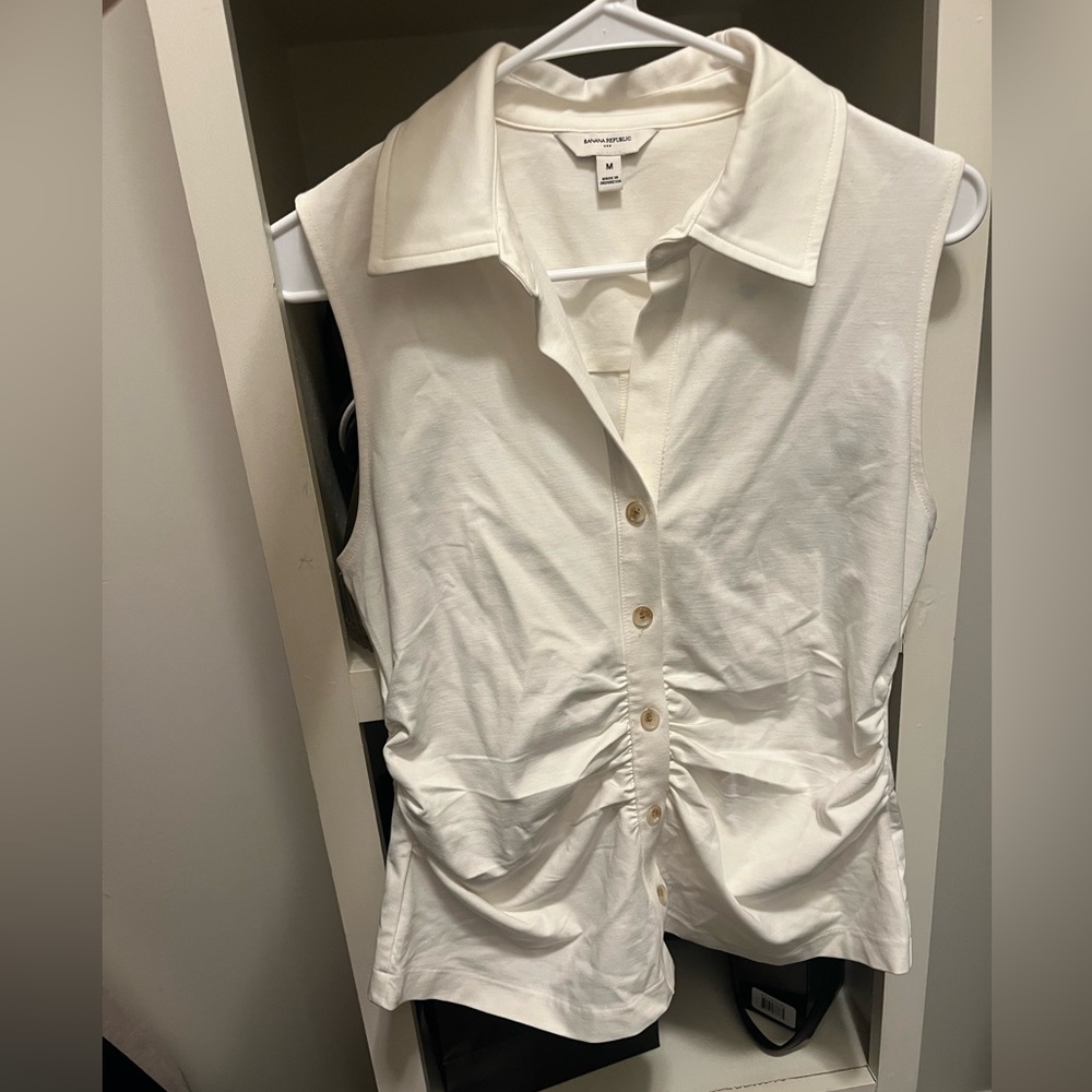 Banana Republic White Sleeveless Button-Down Shirt